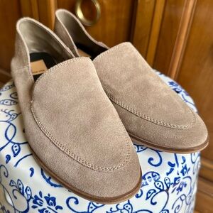 Dolce Vita Women’s Taupe Suede Loafers-Size 8